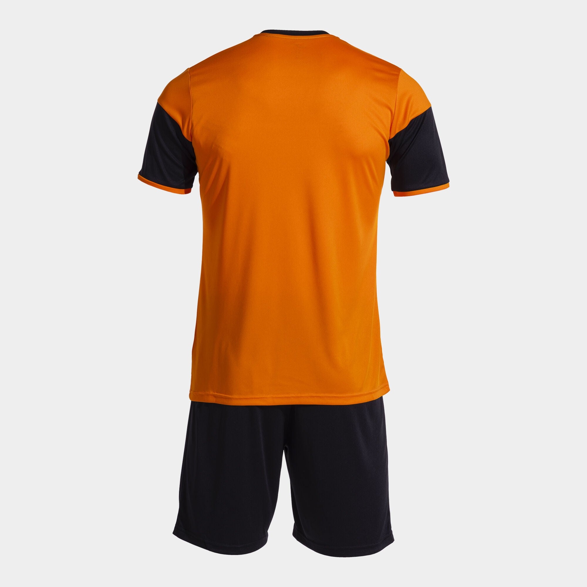 Completo sportivo maglia e pantaloncini  Joma Danubio III